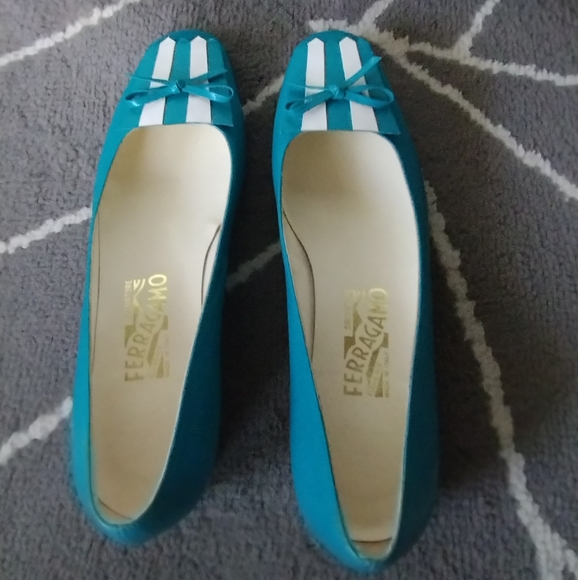 RARE!!! Salvatore Ferragamo Turqouise loafer NWOB - Picture 14 of 16